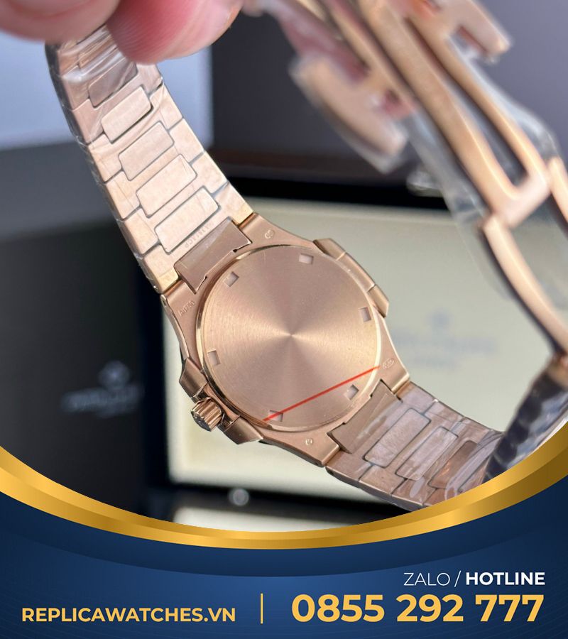 Đồng hồ Patek Philippe Nautilus 7010 fake rose gold