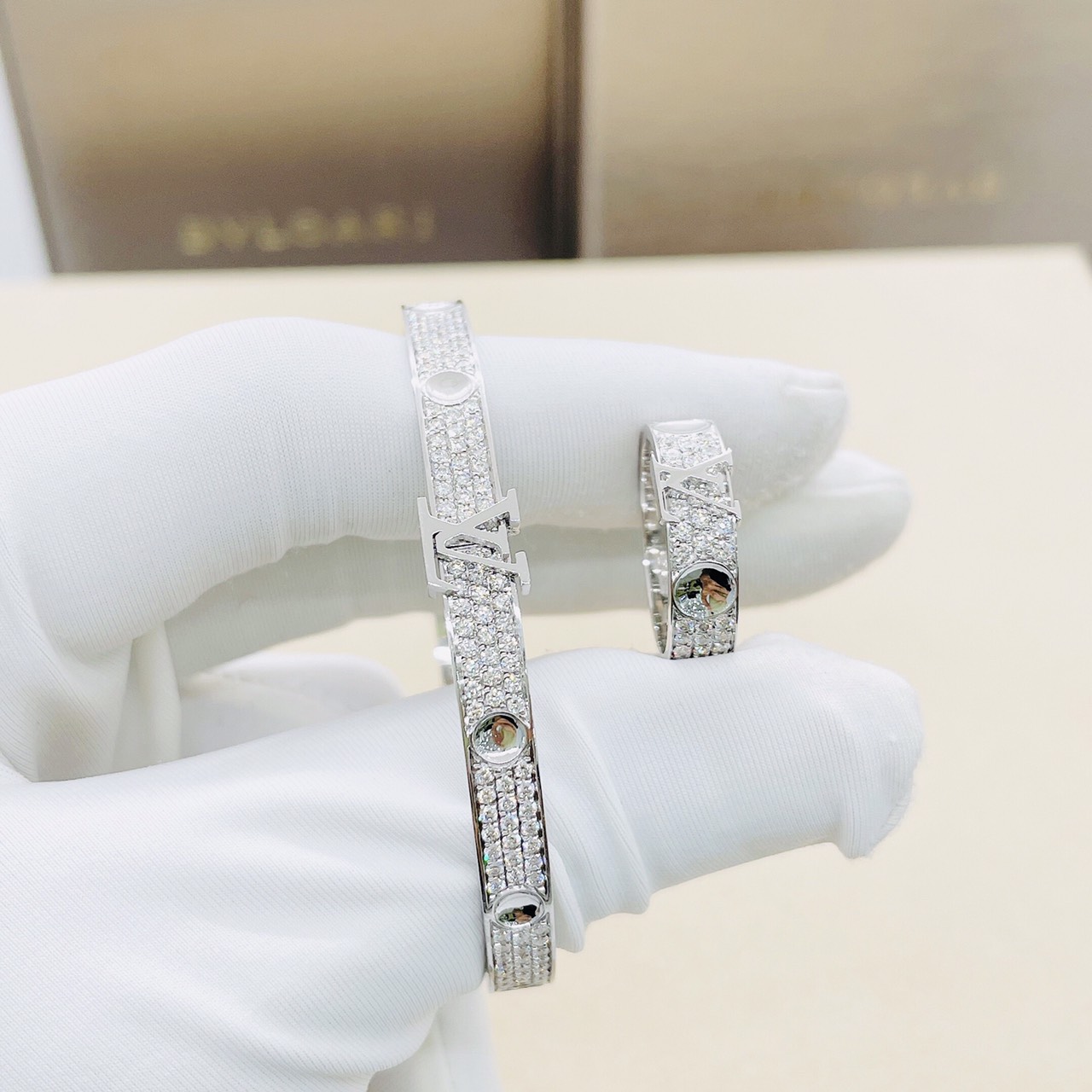 Nhẫn cưới vàng hồng Louis Vuitton kim cương IGC1002  Phố Trang Sức
