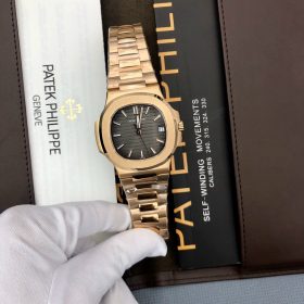 PATEK PHILIPPE NAUTILUS 5711 ROSE GOLD 18K