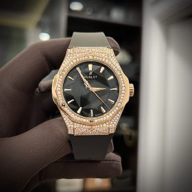 Đồng Hồ Hublot Siêu Cấp Classic Fusion Orlinski King Gold 550 Full Diamonds