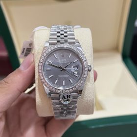 Rolex Datejust 41mm 126300  Smooth Silver Dial Jubilee Diamonds Replica 1:1