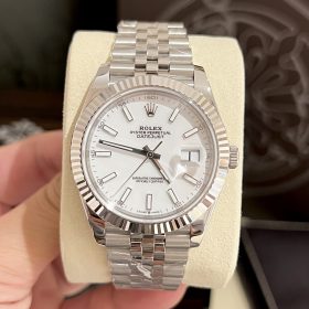 Đồng Hồ Rolex Datejust Replica 41 126300 Mặt Số Trắng Cọc Số Dạ Quang