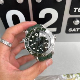 Đồng Hồ Omega SeaMaster Rep 1:1 Green Dial Dây Cao Su