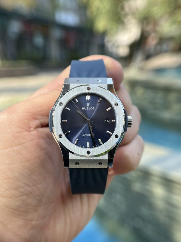 dong-ho-hublot-classic-fusion-xanh-navy-42mm-rep-11-1