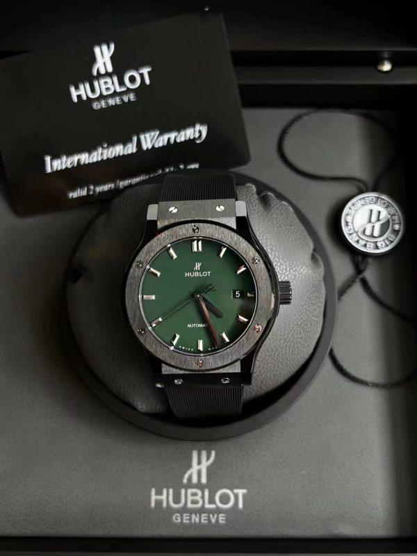 Đồng Hồ Hublot Classic Fusion Ceramic 42mm Xanh lá