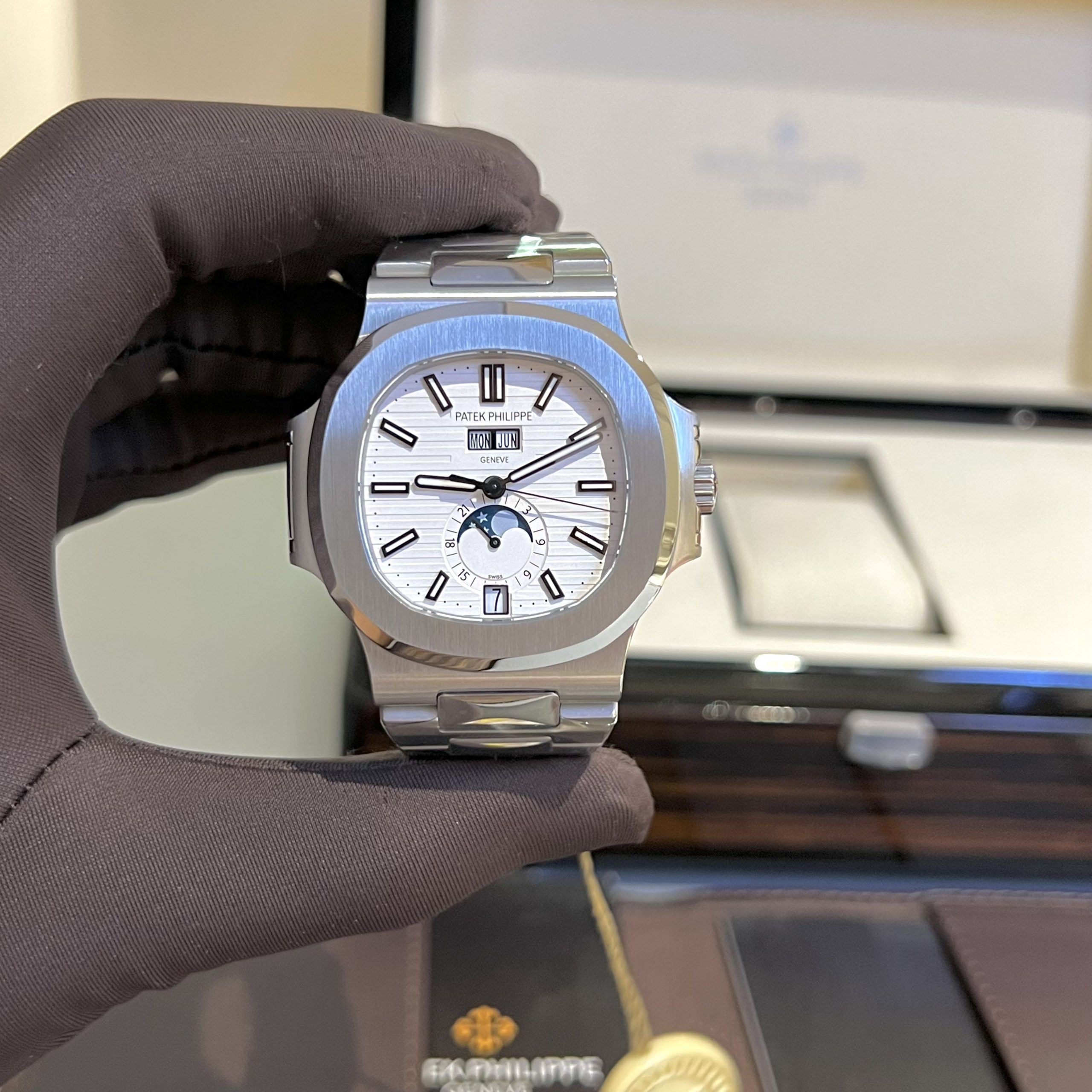 Patek Philippe Nautilus 5726 40.5MM Mặt Trắng Moonphase PPF Factory Rep 1:1