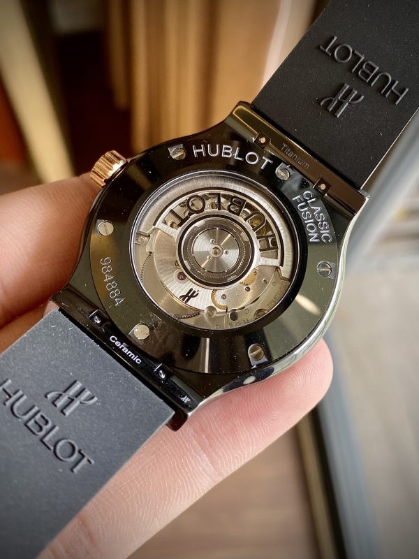 Đồng Hồ Hublot Classic Fusion Ceramic 42mm Xanh lá