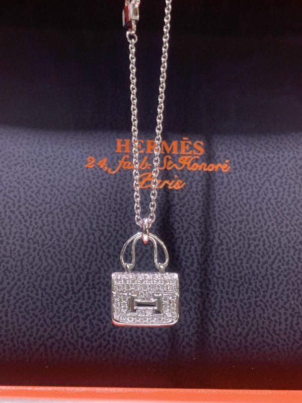 Dây Chuyền Hermès Hình Túi Vàng Trắng 18k Full Diamonds