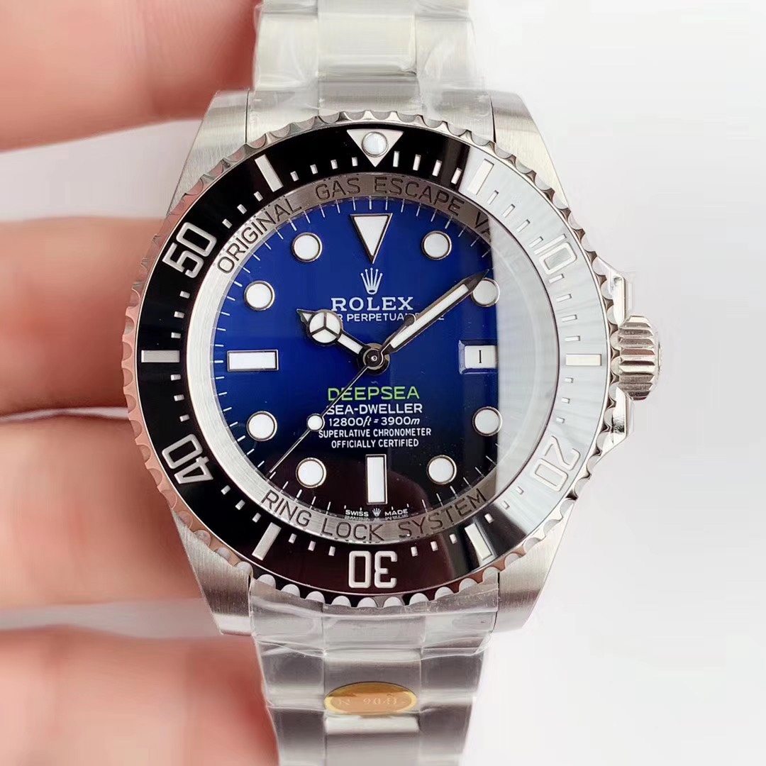 Đồng Hồ Rolex Deepsea 136660 Mặt Số D-Blue Vỏ Trắng Replica