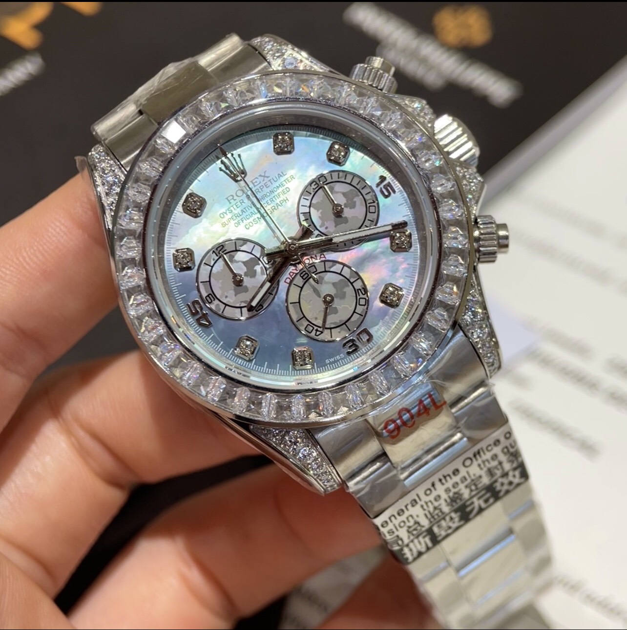 Rolex Cosmograph Daytona 116576TBR Mặt Số Khảm Xanh Ngọc Viền Đính Đá Swa