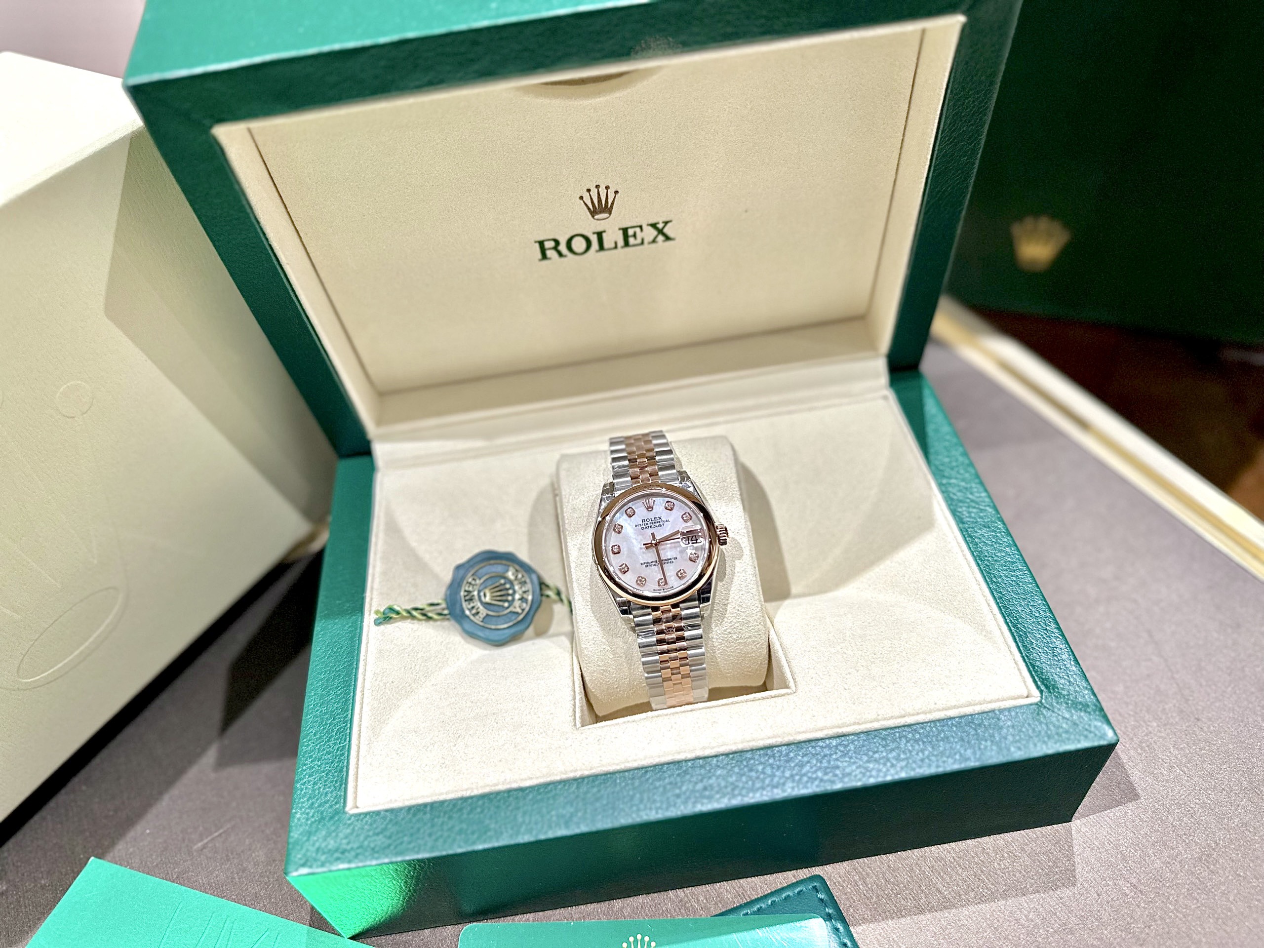 Rolex Datejust Ladies 31 278271 Mặt Khảm Trai Dây Demi Mạ Vàng Hồng Viên Trơn