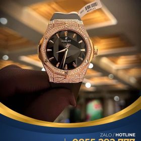 Đồng hồ Hublot orlinski độ kim cương moissanite