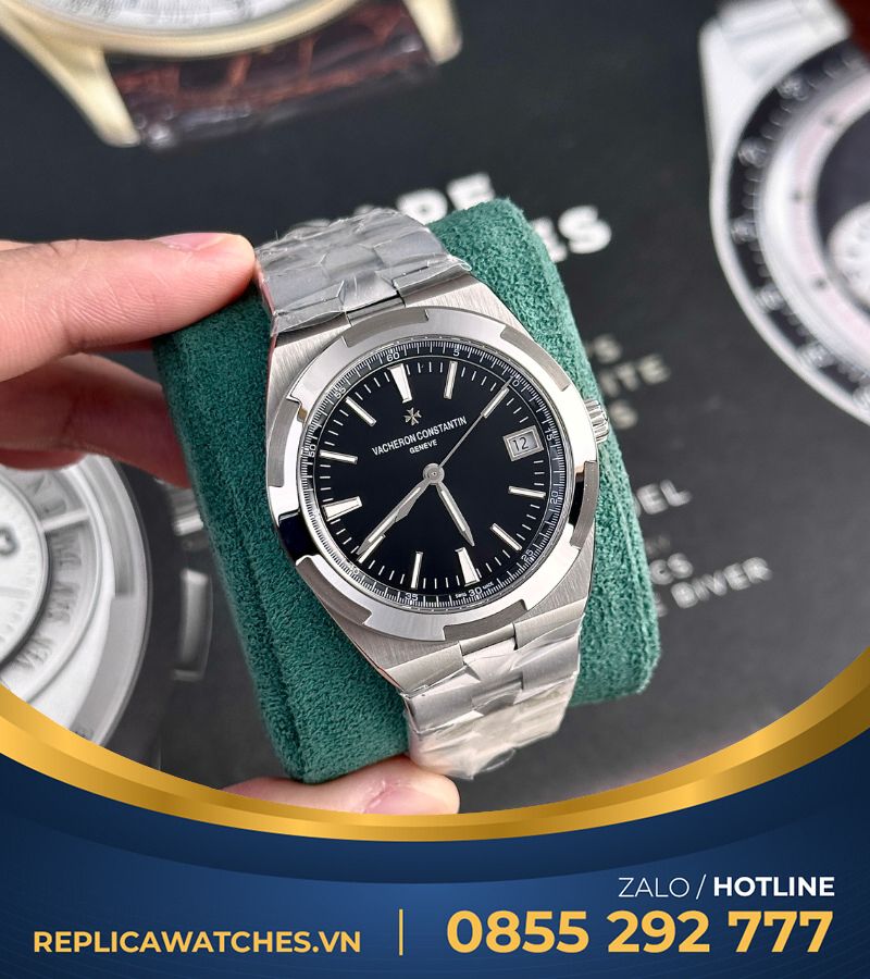 Đồng hồ Vacheron Constantin Overseas 4500V mặt đen fake 1:1